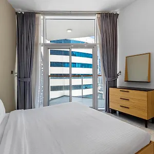  Apartment Unlock Waters Edge